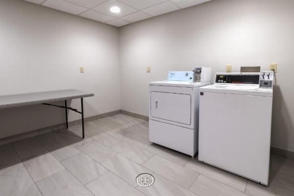 Holiday Inn Express Newington image 25