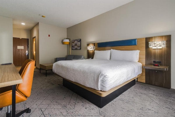 Holiday Inn Express Newington image 30