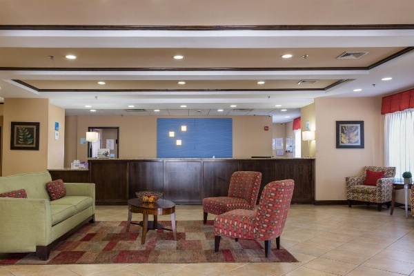 Holiday Inn Express Newington image 6